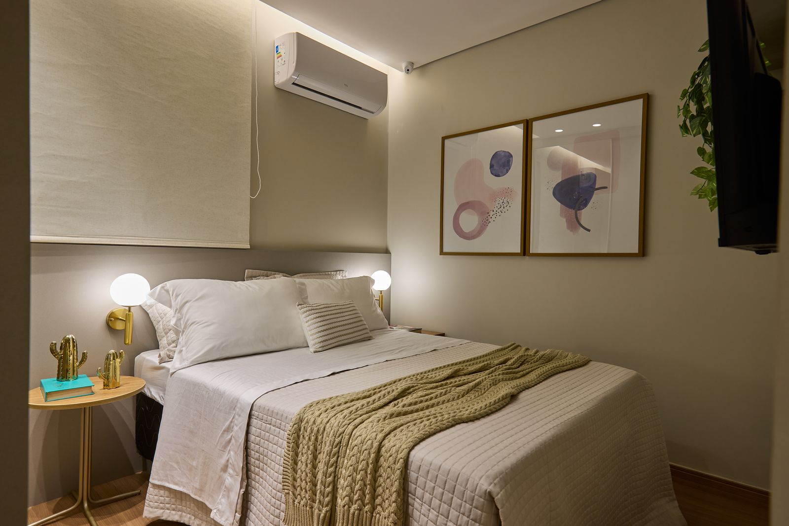 Suíte de apartamento decorado